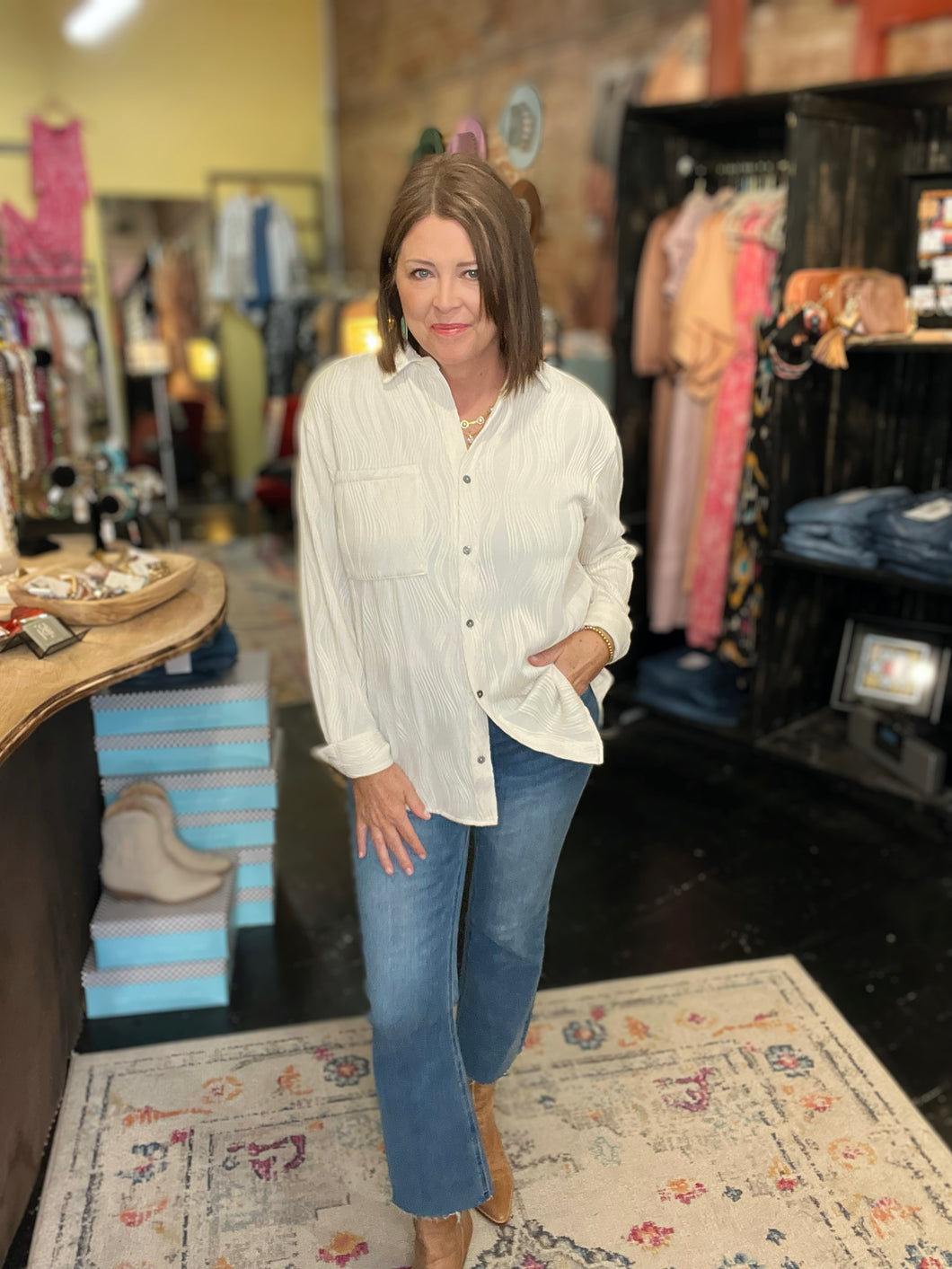 CREAM TEXTURED BLOUSE