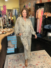 Load image into Gallery viewer, DESERT SAGE BLOUSE
