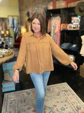 Load image into Gallery viewer, CAMEL BLOUSE
