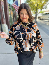 Load image into Gallery viewer, BLACK HARVEST BLOUSE
