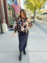 Load image into Gallery viewer, BLACK HARVEST BLOUSE
