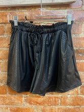 Load image into Gallery viewer, BLACK SHORTS

