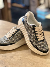 Load image into Gallery viewer, SELINA BLACK SNEAKER

