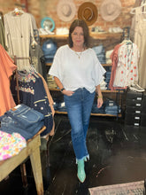 Load image into Gallery viewer, LOVERVET STRAIGHT CROPPED DENIM
