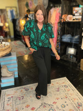 Load image into Gallery viewer, GO GREEN BLOUSE
