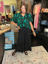 Load image into Gallery viewer, GO GREEN BLOUSE
