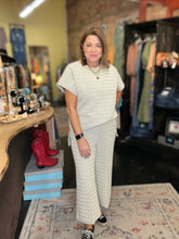 Load image into Gallery viewer, CREAM/GRAY PANT (CURVY)
