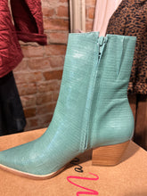 Load image into Gallery viewer, CATY JADE SNAKE BOOT
