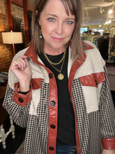 Load image into Gallery viewer, TALIA NECKLACE

