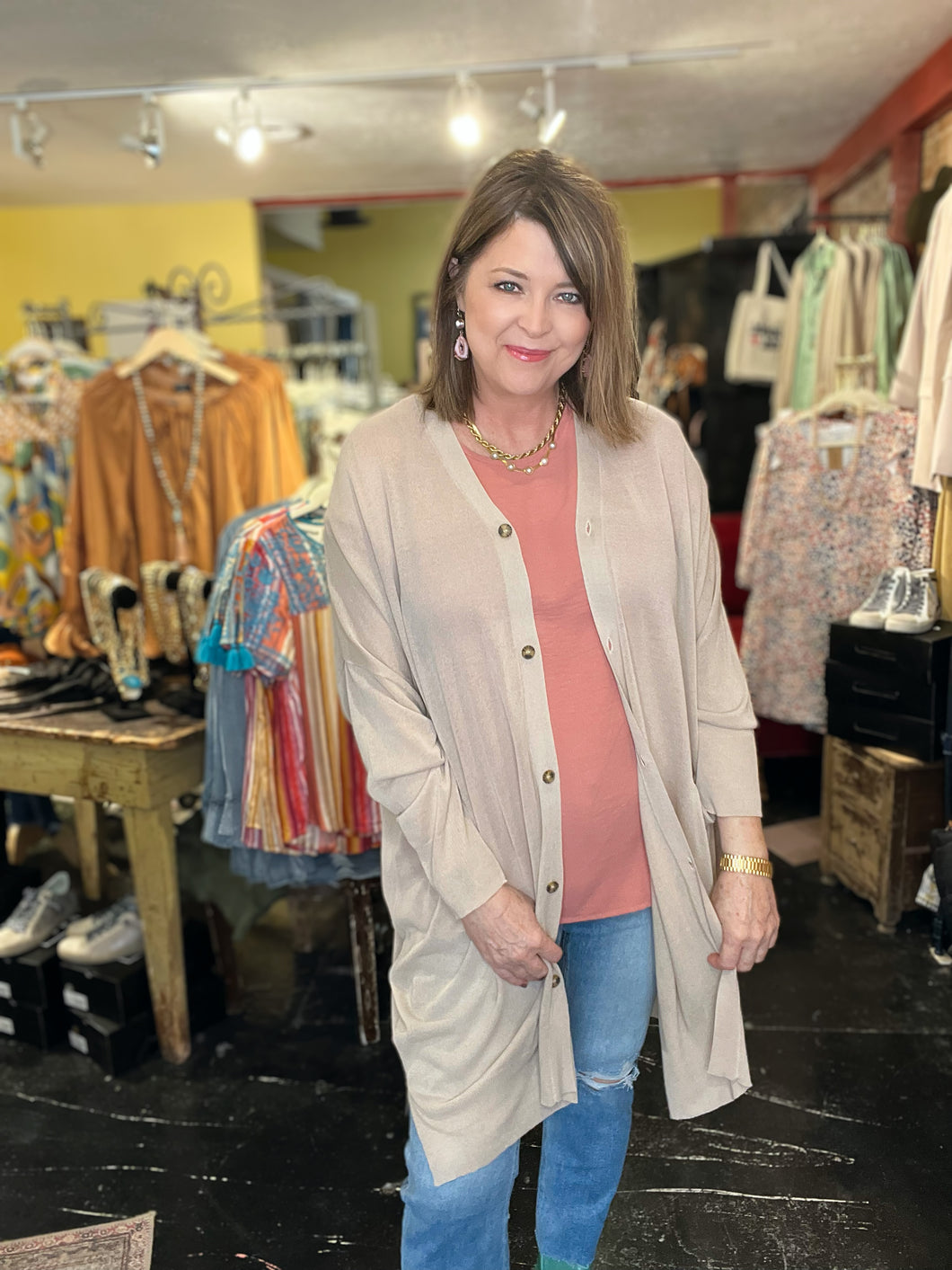 BEIGE SPRING LIGHTWEIGHT SWEATER