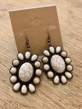 Load image into Gallery viewer, WHITE TURQUOISE EARRINGS
