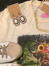 Load image into Gallery viewer, WHITE TURQUOISE EARRINGS
