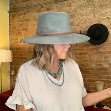 Load image into Gallery viewer, MINT SUEDE HAT
